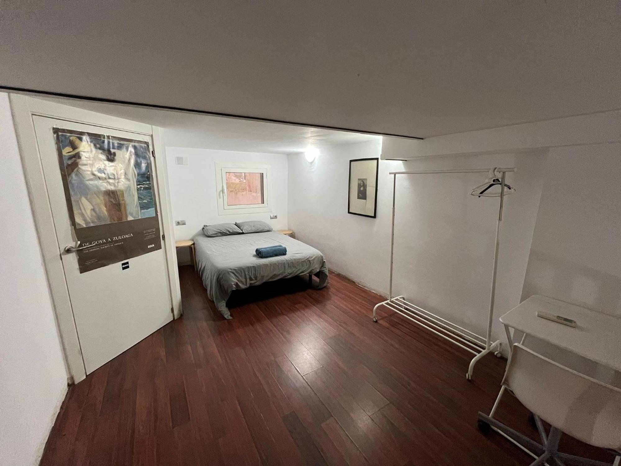 Apartment Centrally In The Heart Of Raval Barcelona